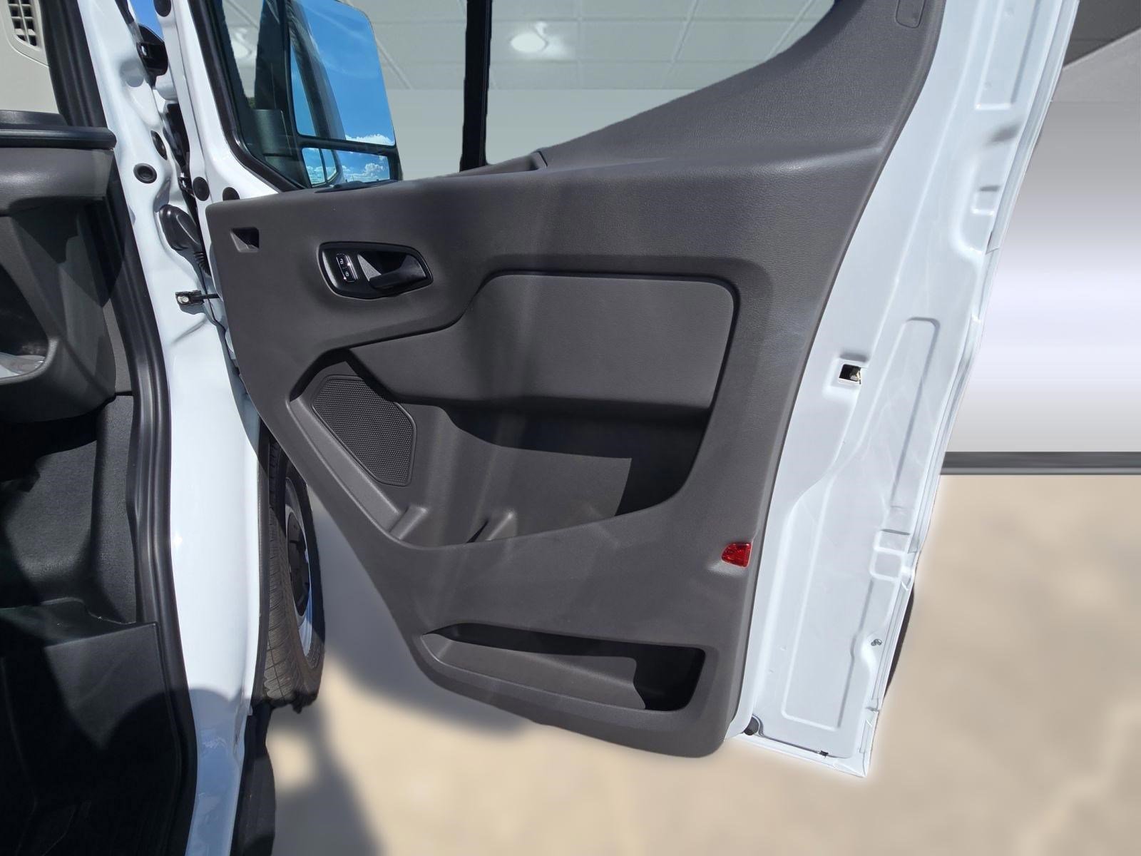 New 2025 Ford Transit 150 Low Roof image 15