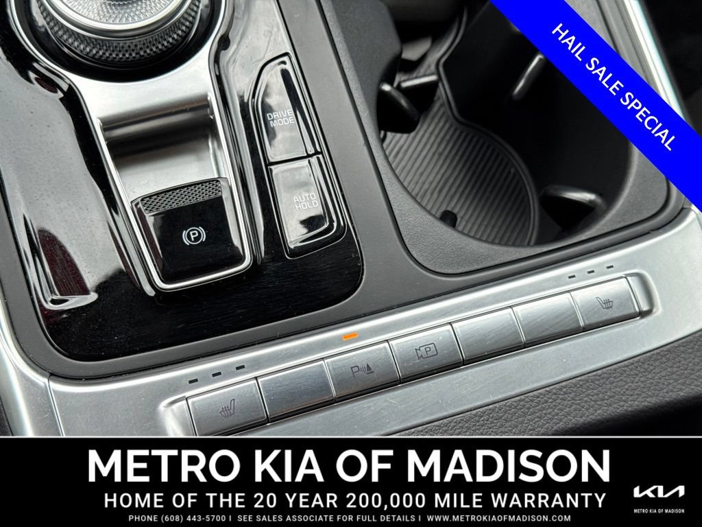 Used 2026 Kia Carnival EX FWD image 22