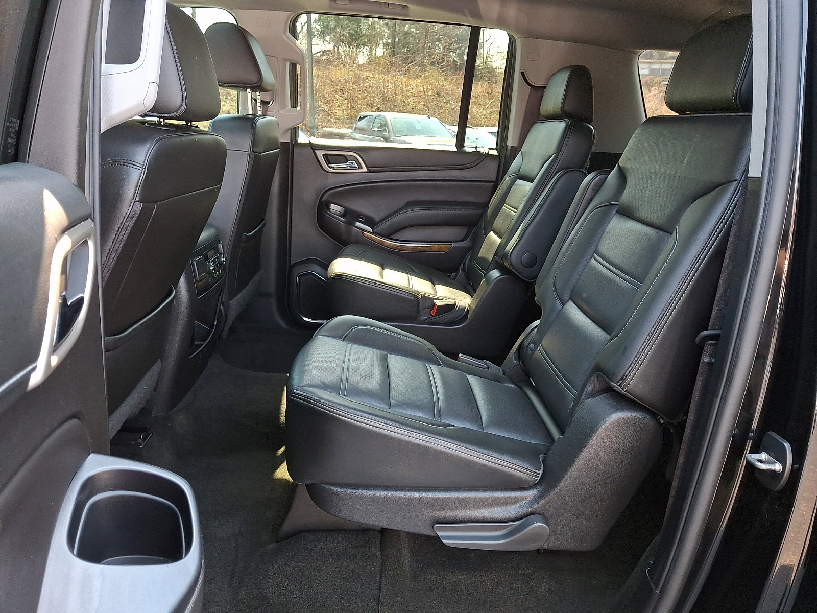 Used 2017 GMC Yukon XL Denali w/ Open Road Package image 10