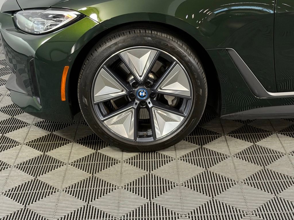 Used 2023 BMW i4 eDrive40 w/ Premium Package image 10