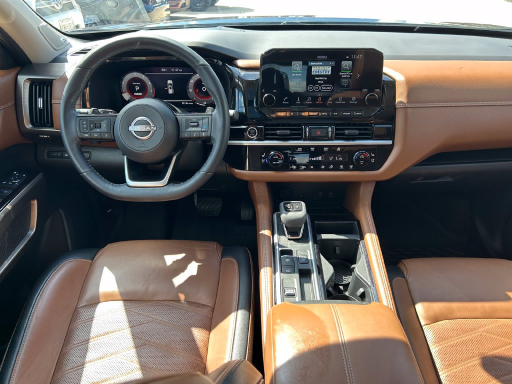 Used 2022 Nissan Pathfinder Platinum w/ Cargo Package FWD image 17
