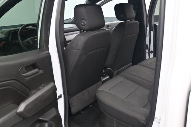 Used 2024 Chevrolet Colorado W/T RWD image 10