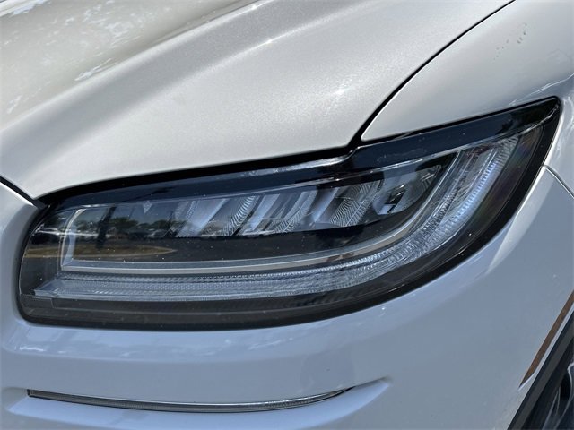 Used 2021 Lincoln Nautilus Reserve w/ Equipment Group 201A image 7
