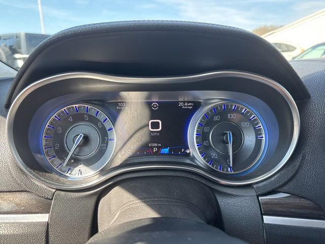 Used 2015 Chrysler 300 Limited w/ 300 Premium Group image 21