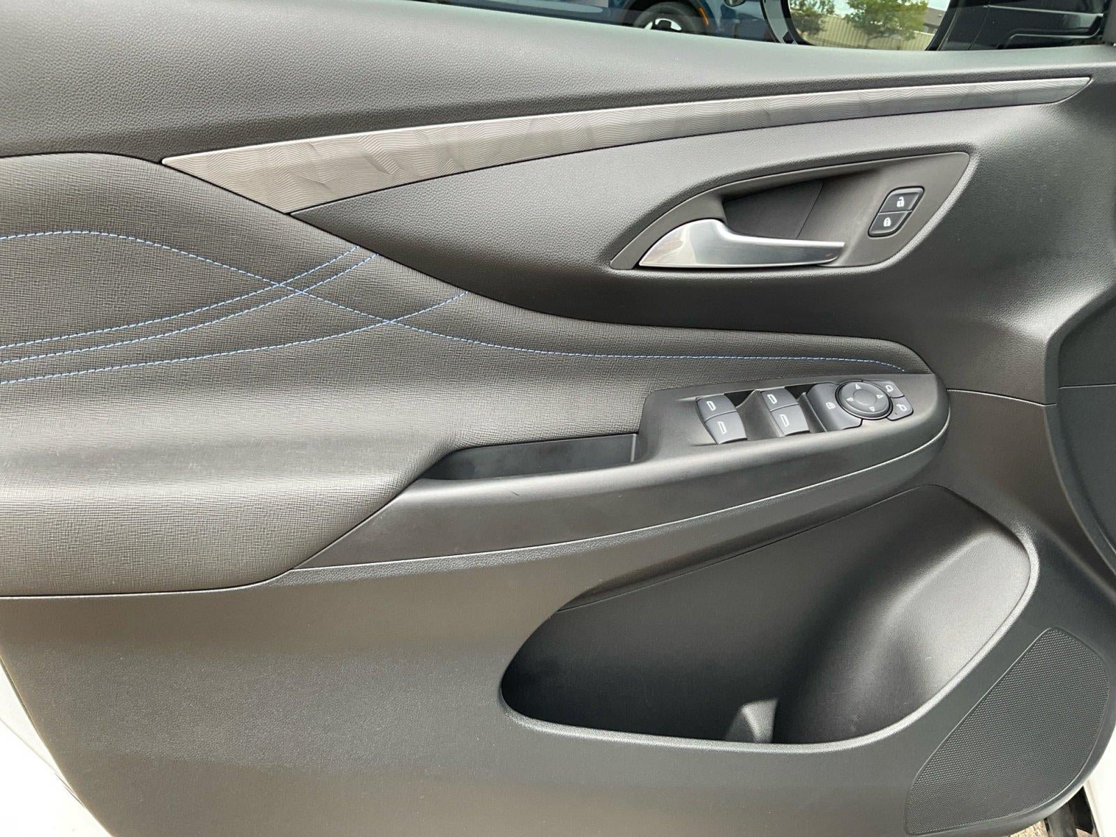 Certified 2026 Buick Envista Sport Touring w/ Advanced Safety Package FWD image 19