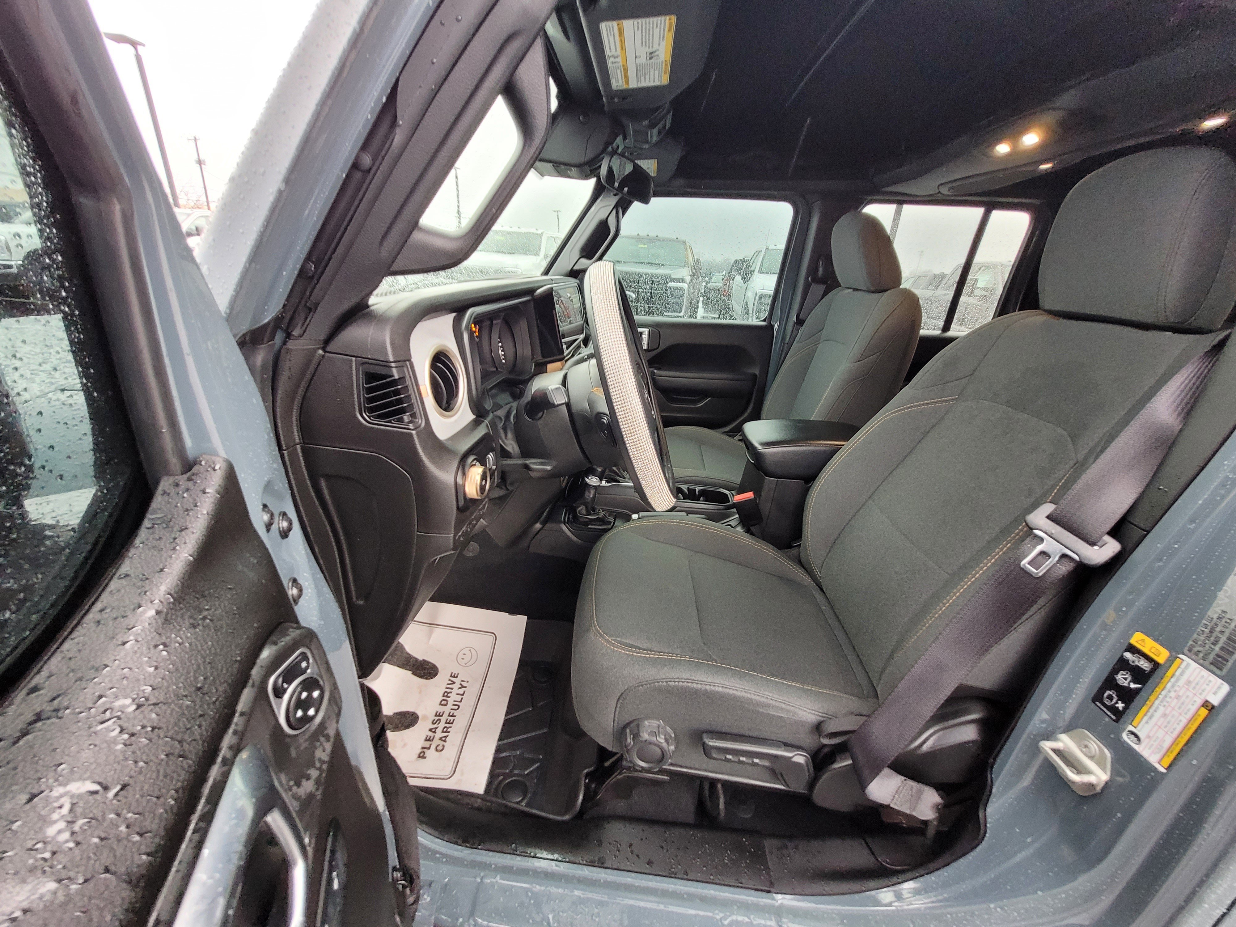 Used 2024 Jeep Wrangler Sport S AWD/4WD image 26