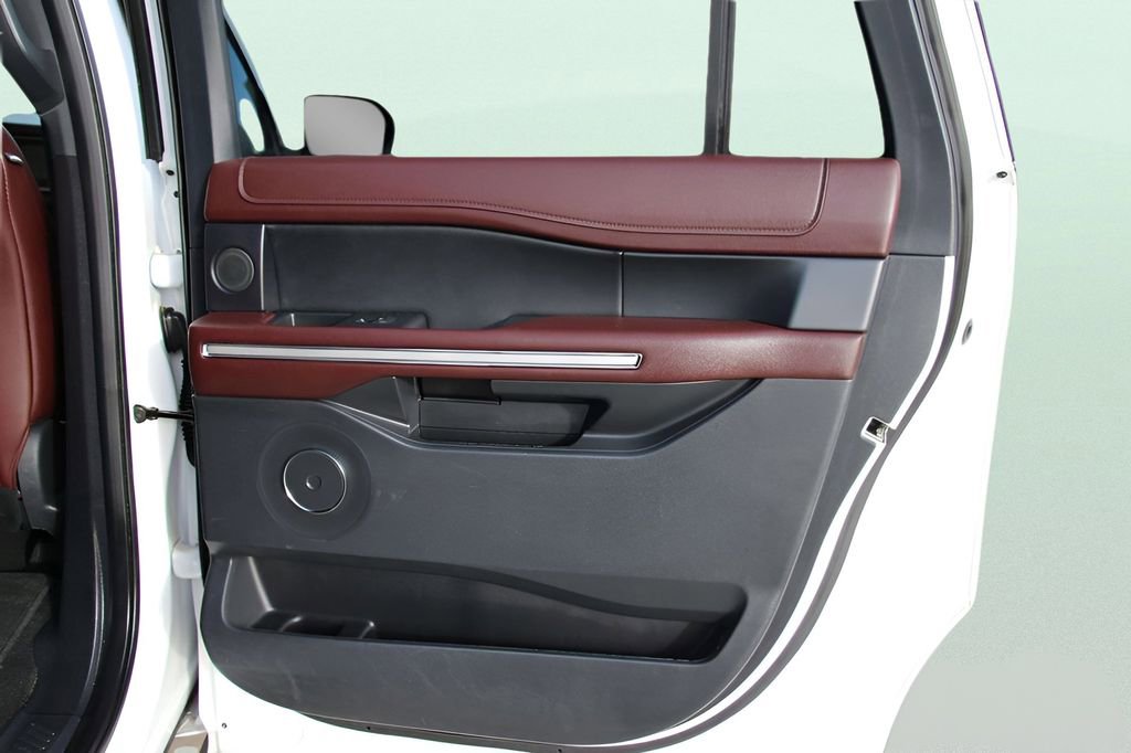Used 2024 Ford Expedition Max Limited image 27