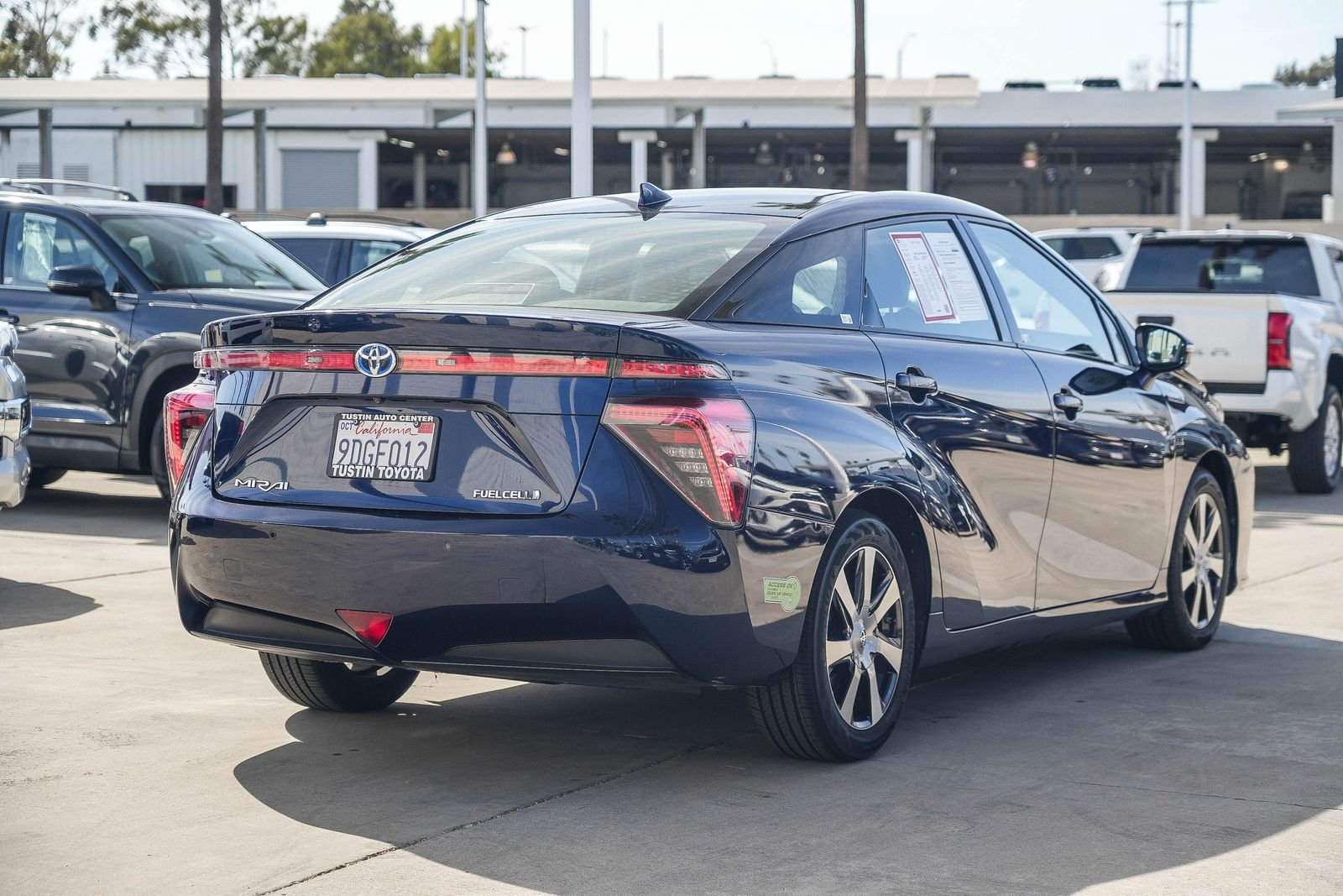Certified 2019 Toyota Mirai FWD image 6