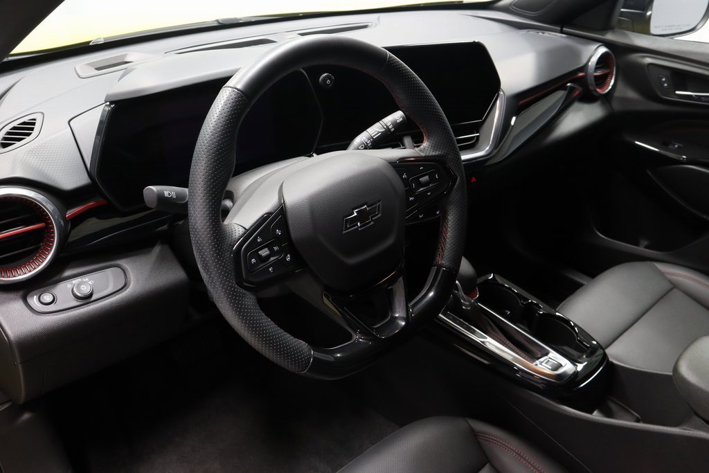 Used 2024 Chevrolet Trax RS w/ Driver Confidence Package image 24