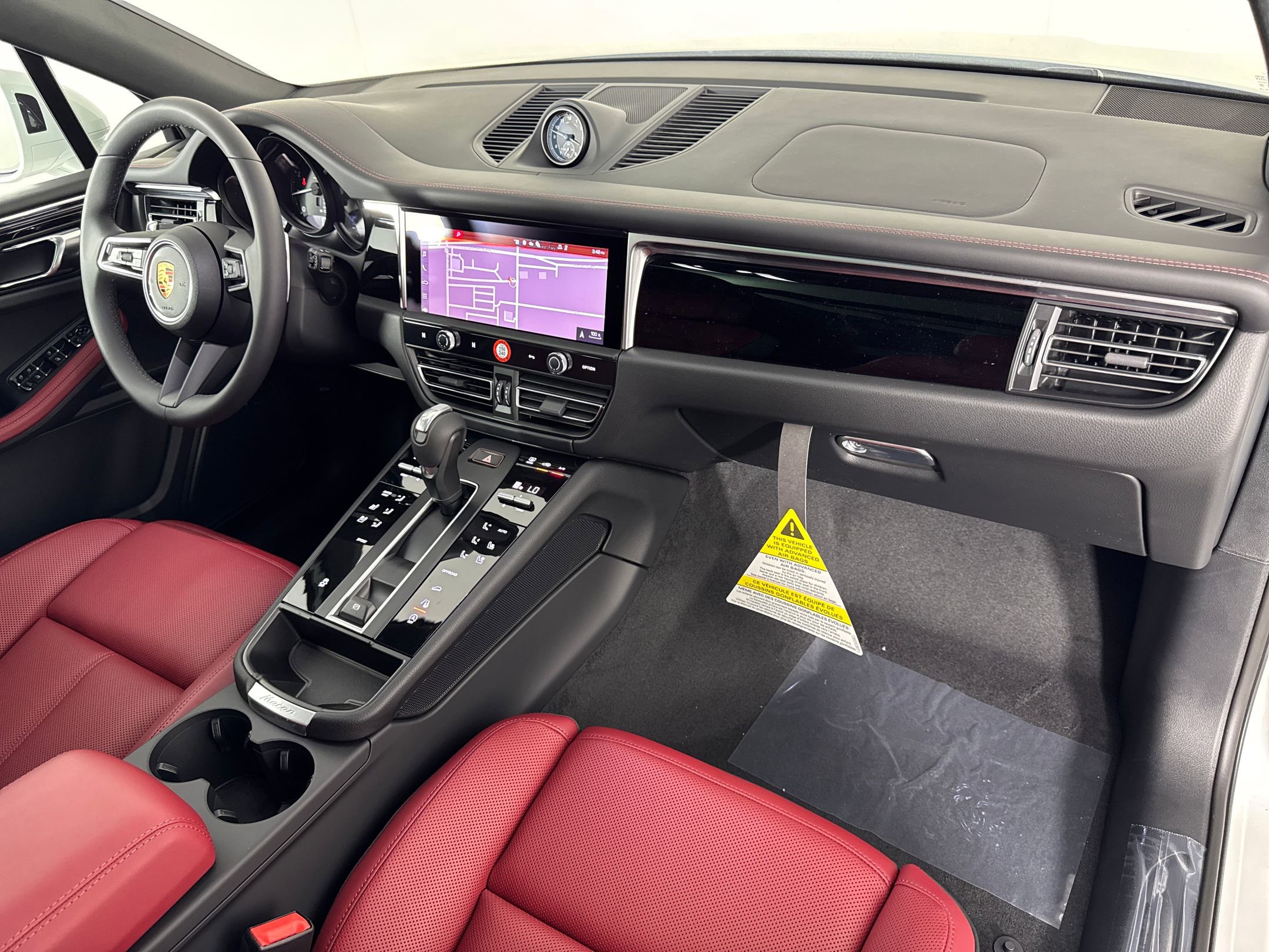 Certified 2026 Porsche Macan image 29