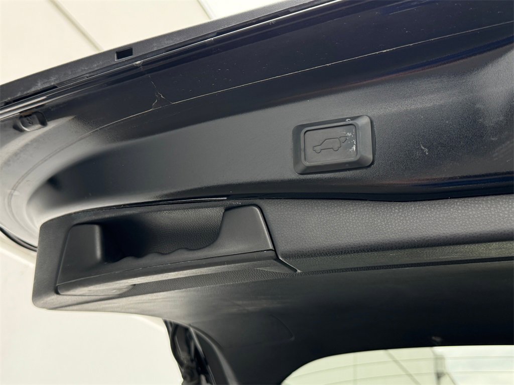 Certified 2022 Toyota RAV4 XLE Premium image 31