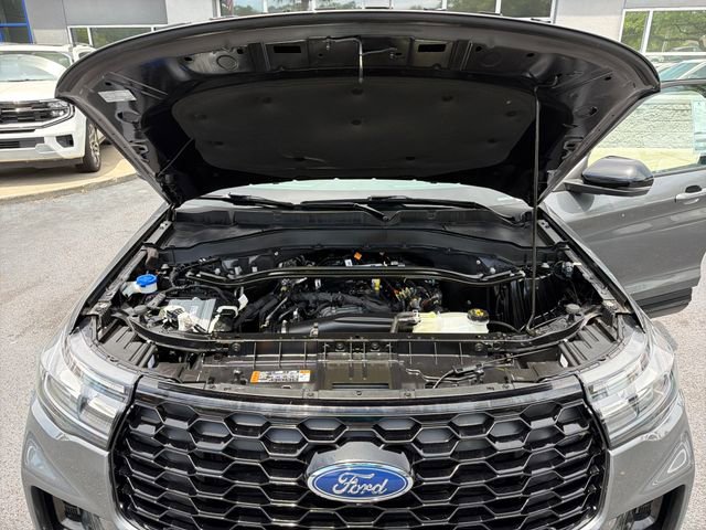 Used 2025 Ford Explorer ST-Line w/ Premium Package AWD/4WD image 26