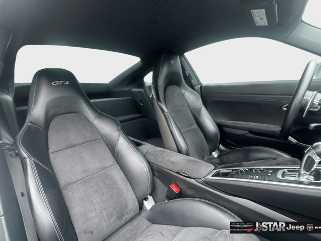 Used 2015 Porsche 911 GT3 w/ Sound Package Plus RWD image 16