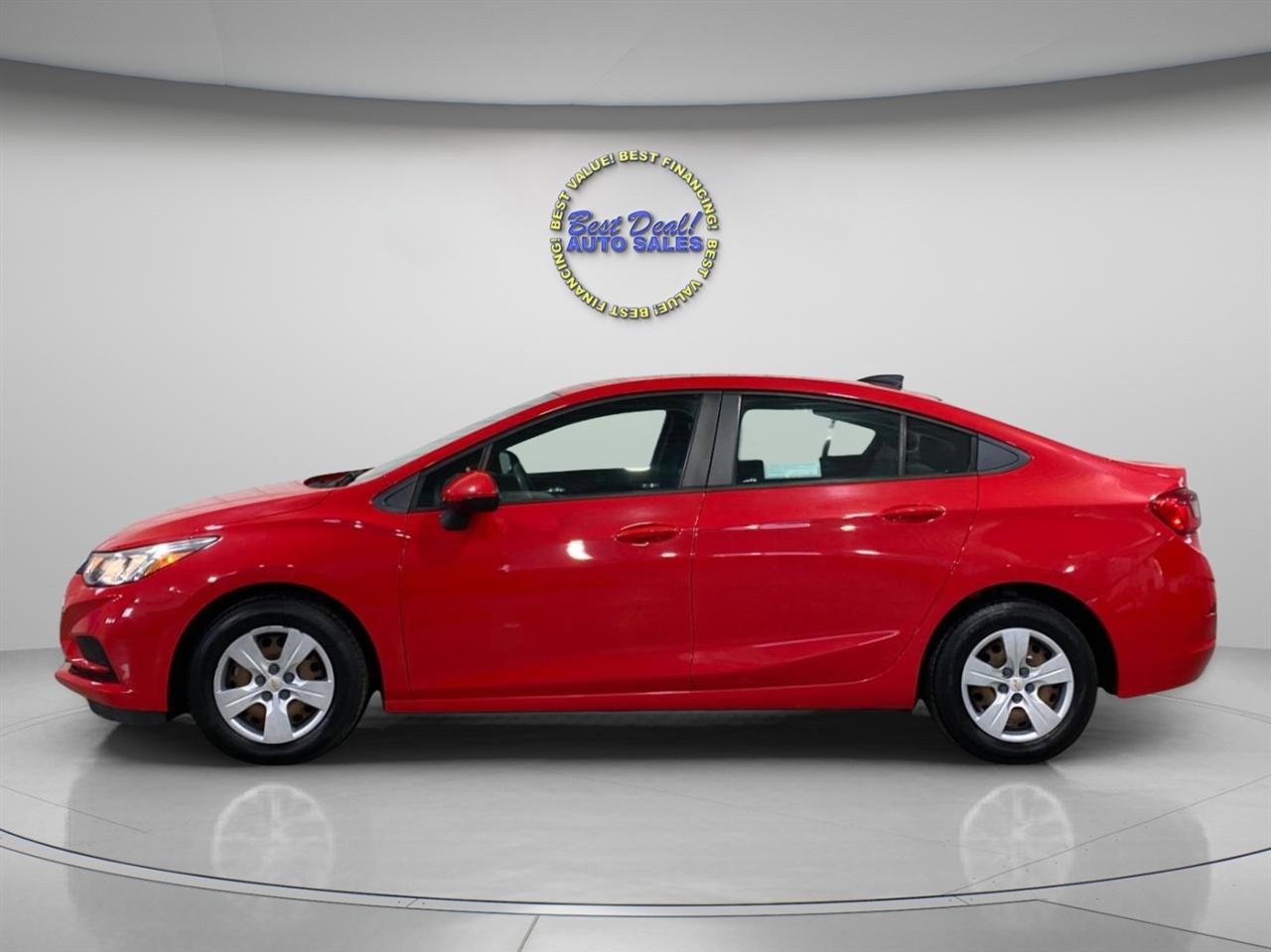 Used 2018 Chevrolet Cruze LS FWD image 2