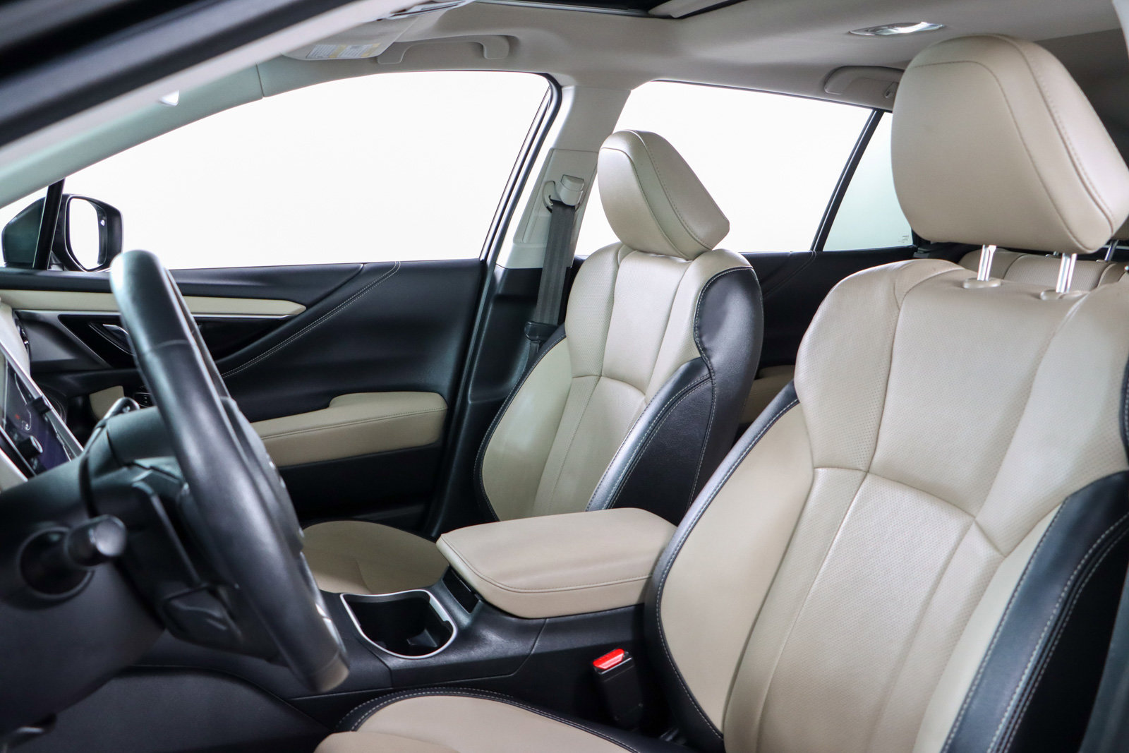 Used 2020 Subaru Outback Limited image 24