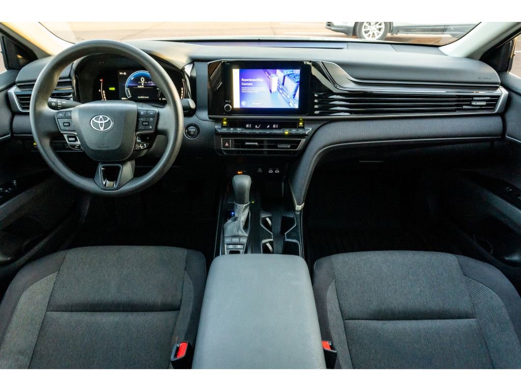 Used 2025 Toyota Camry LE image 17