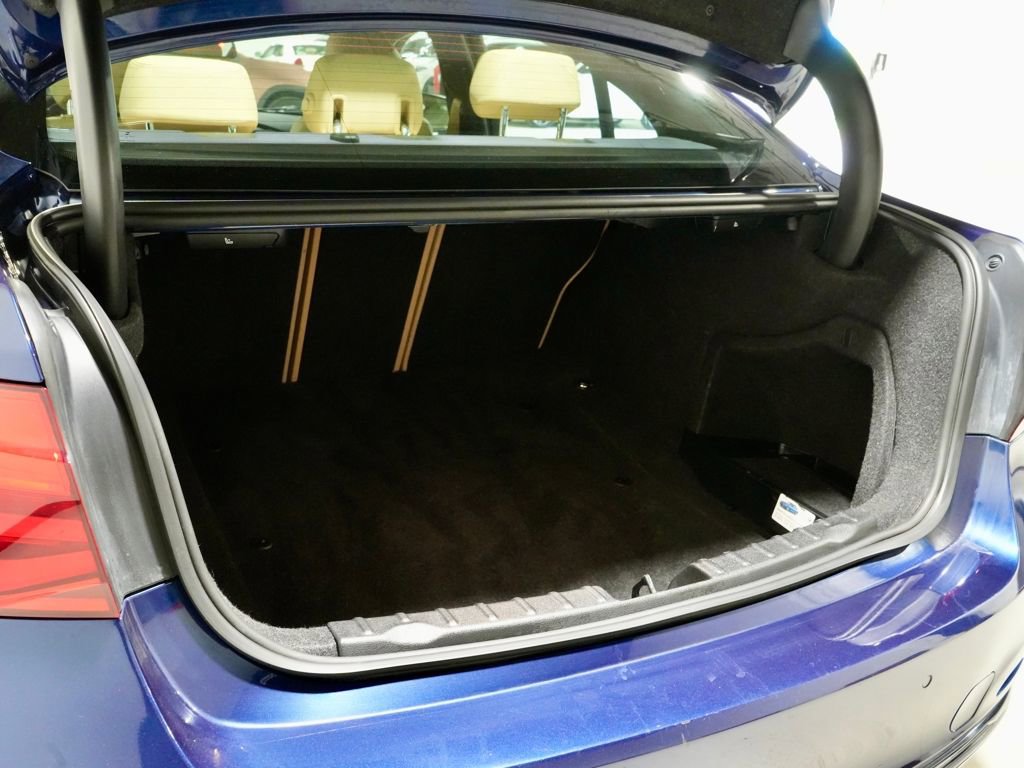 Used 2017 BMW 330i Sedan image 8