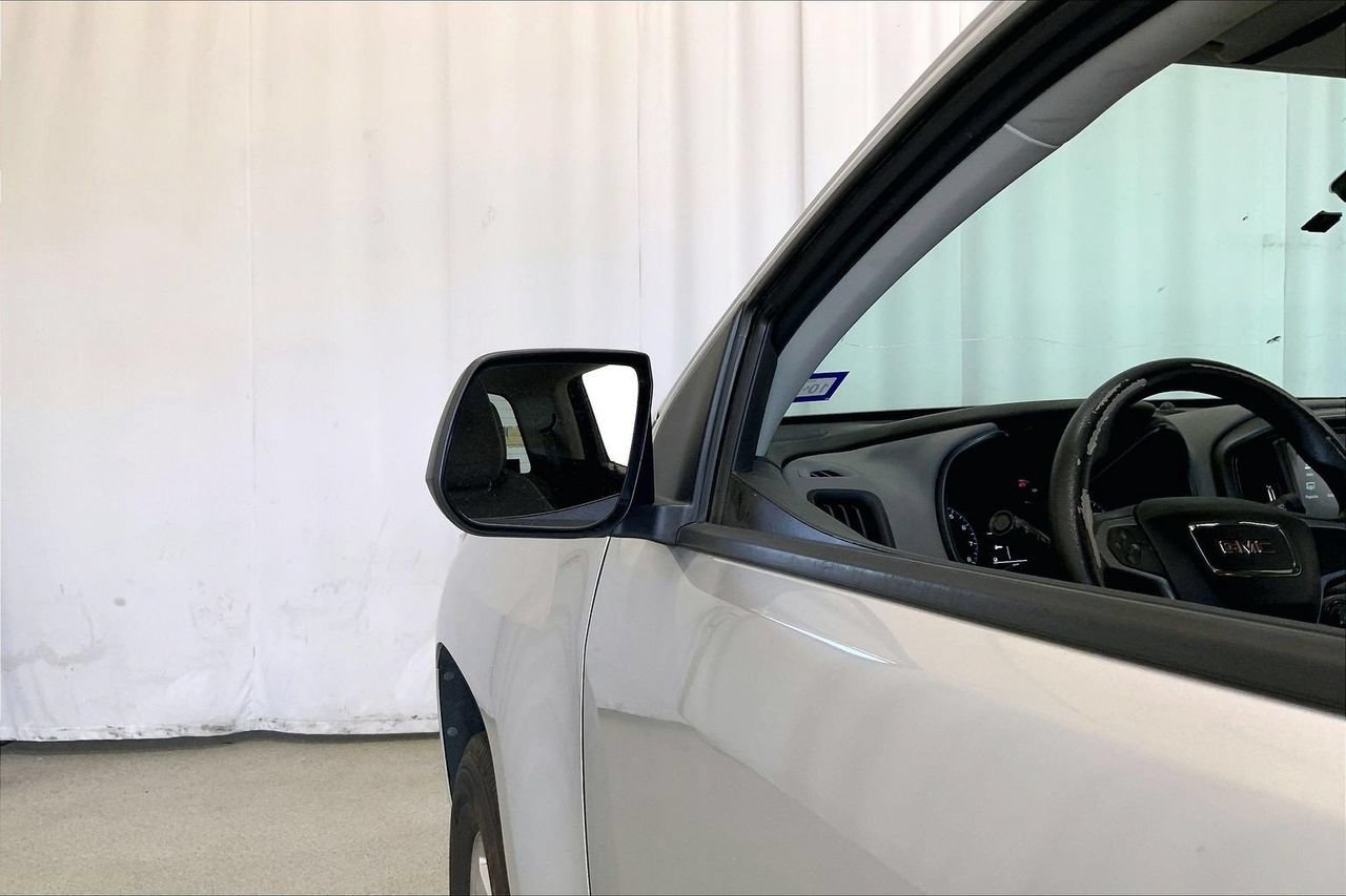 Used 2018 GMC Canyon 2WD Crew Cab w/ Convenience Package image 10
