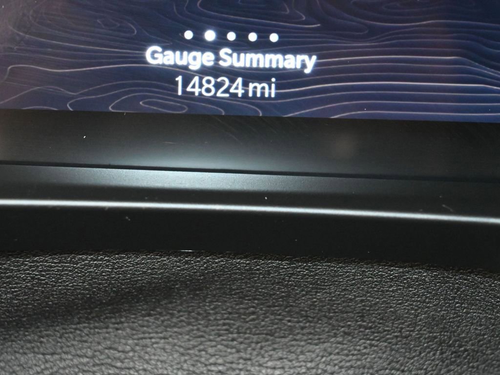 Used 2024 Jeep Grand Cherokee L Limited image 23