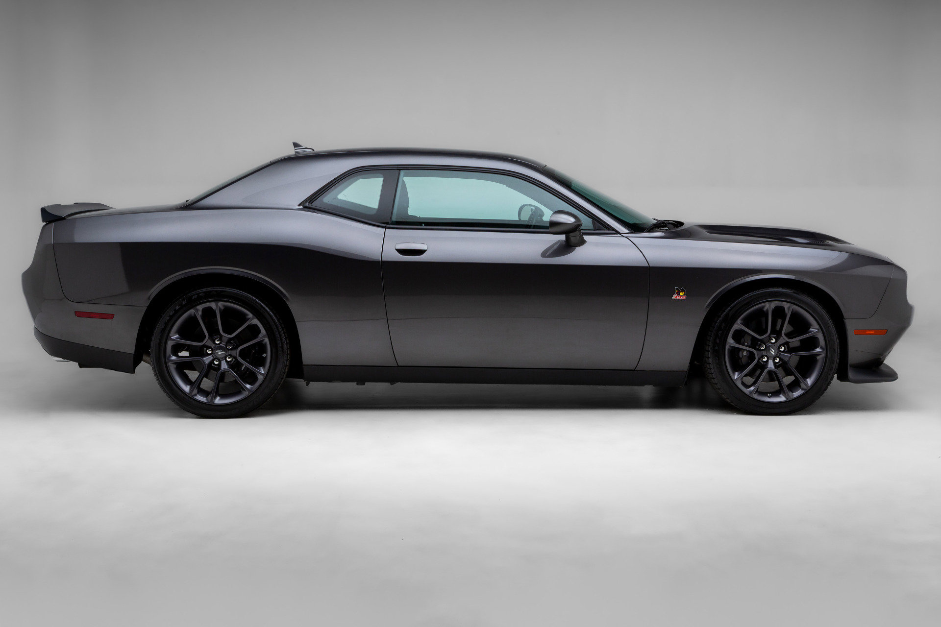 Used 2021 Dodge Challenger R/T Scat Pack RWD image 2