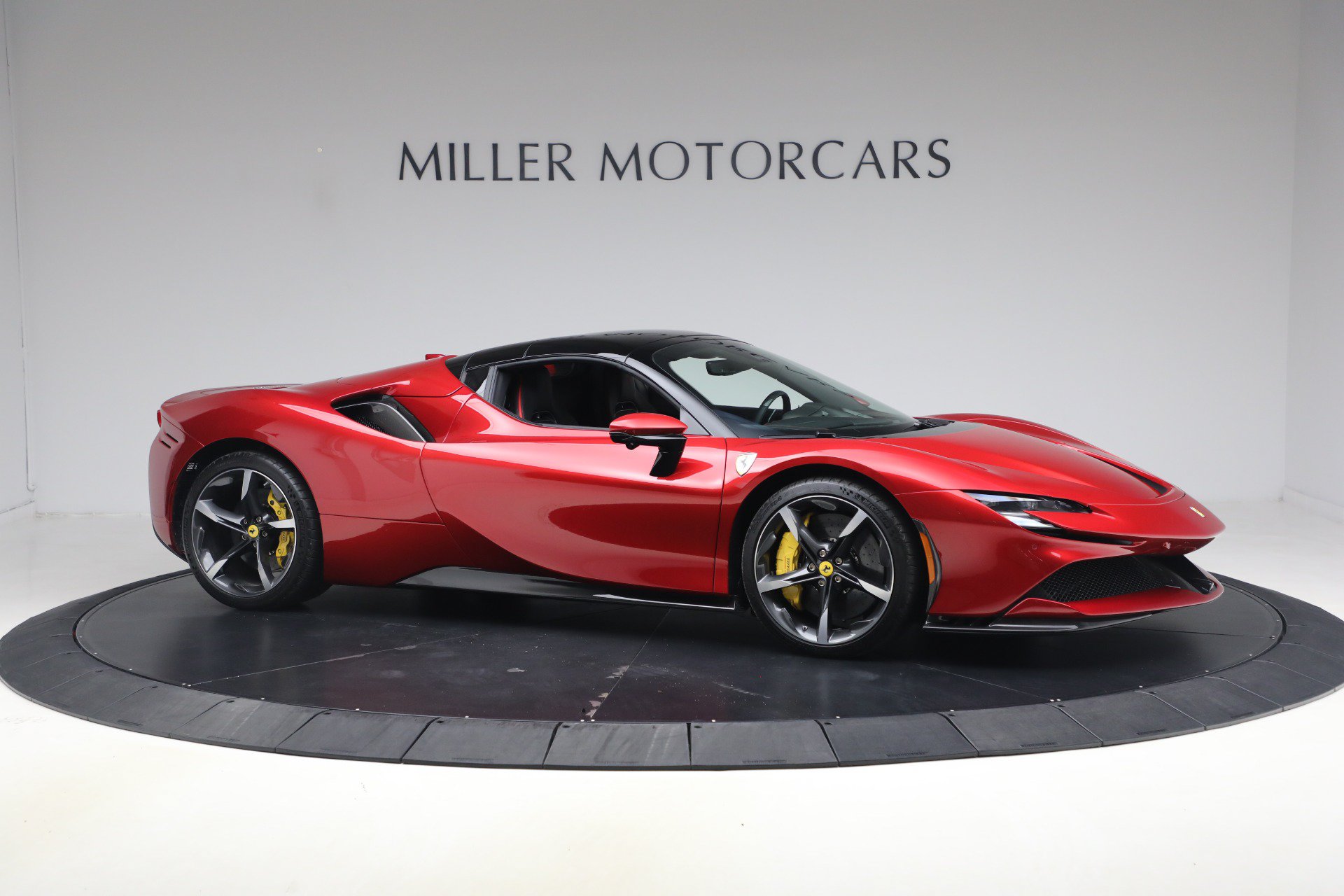 Certified 2024 Ferrari SF90 Spider AWD/4WD image 39