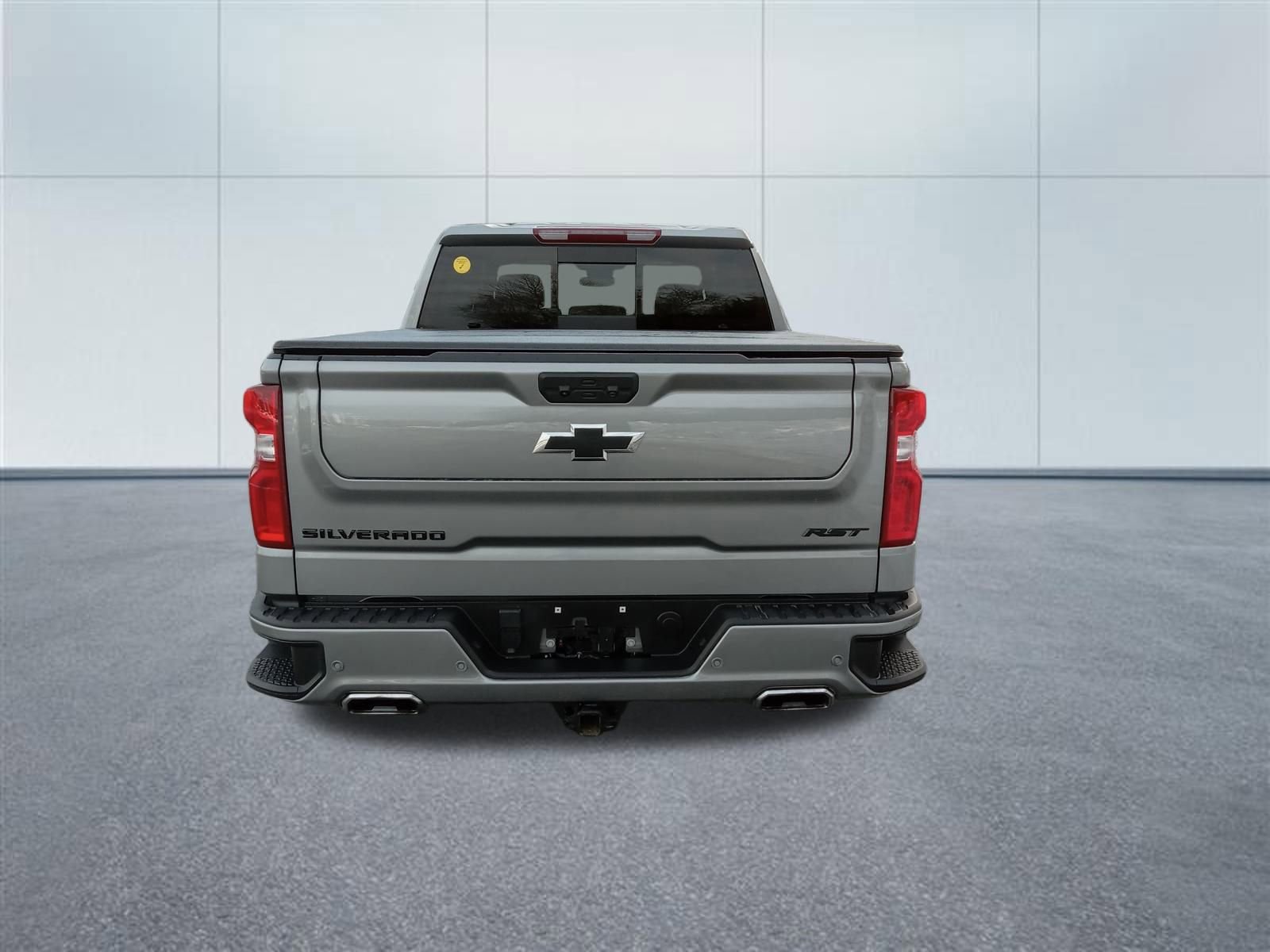 Used 2024 Chevrolet Silverado 1500 RST AWD/4WD image 4