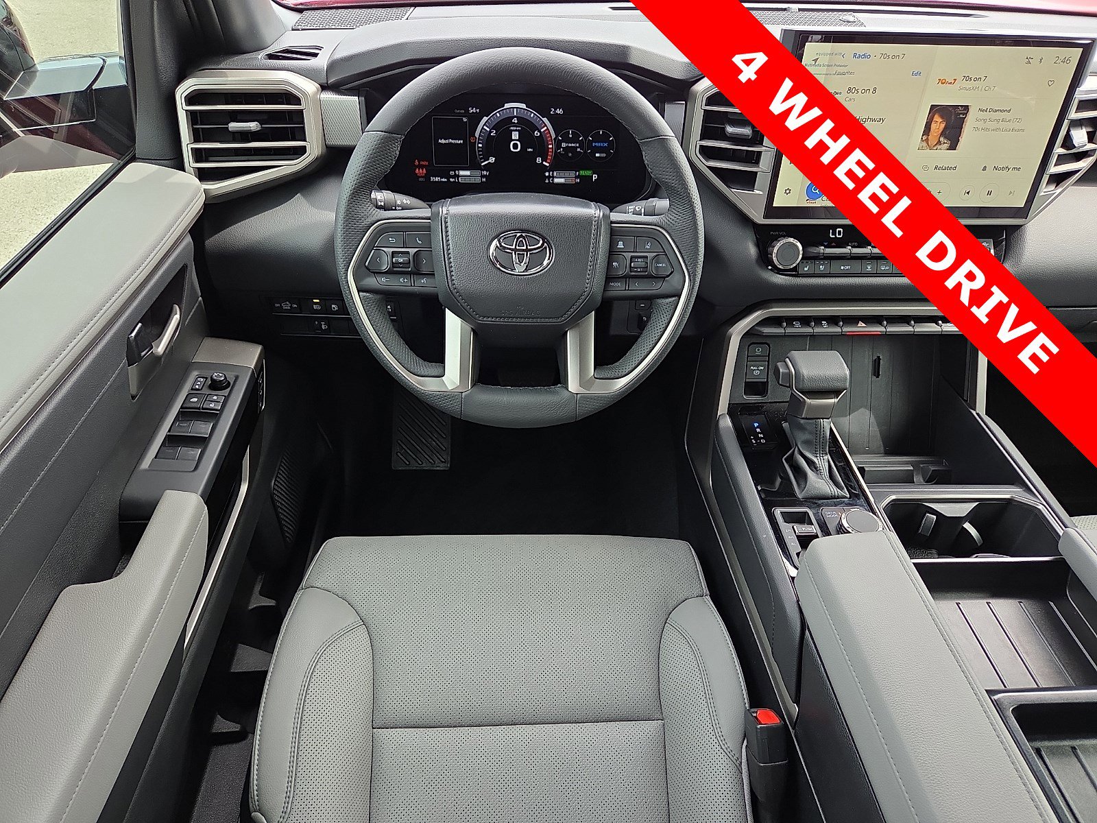 Used 2025 Toyota Tundra Limited AWD/4WD image 11