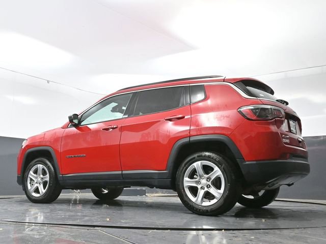 Used 2024 Jeep Compass Latitude image 52