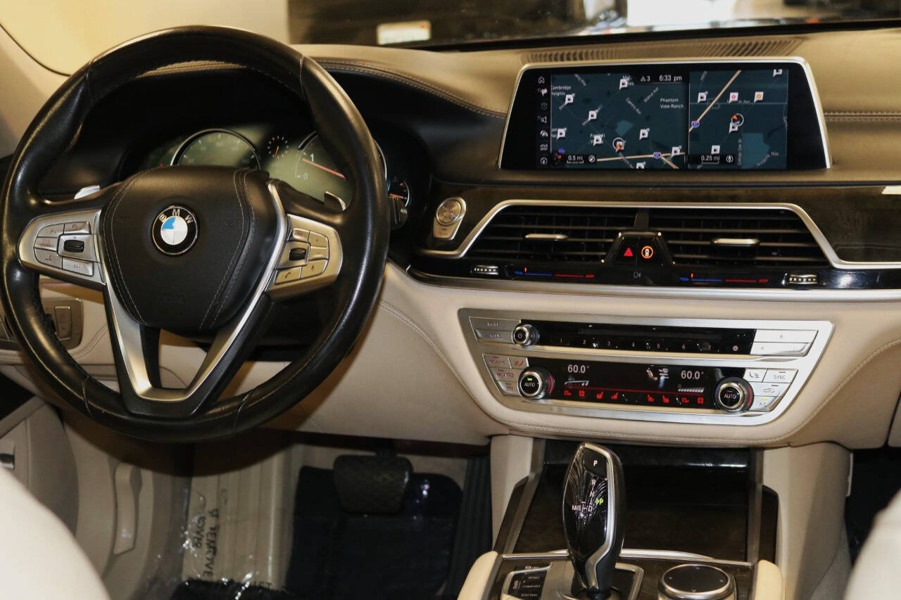 Used 2016 BMW 740i RWD image 21