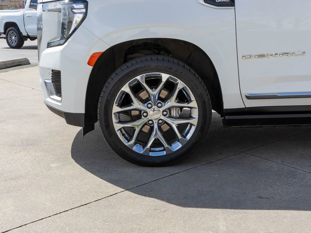 Used 2021 GMC Yukon Denali w/ Denali Premium Package AWD/4WD image 32