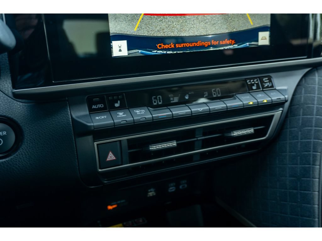 Used 2026 Toyota Camry XLE FWD image 25