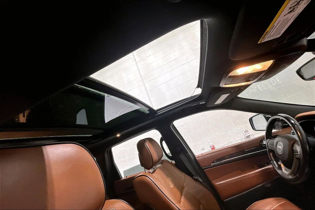 Used 2021 Jeep Grand Cherokee Overland image 27