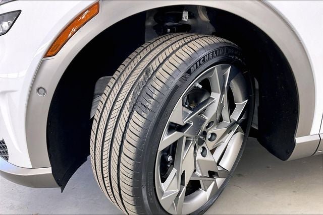 Used 2025 Genesis GV60 Performance AWD/4WD image 34