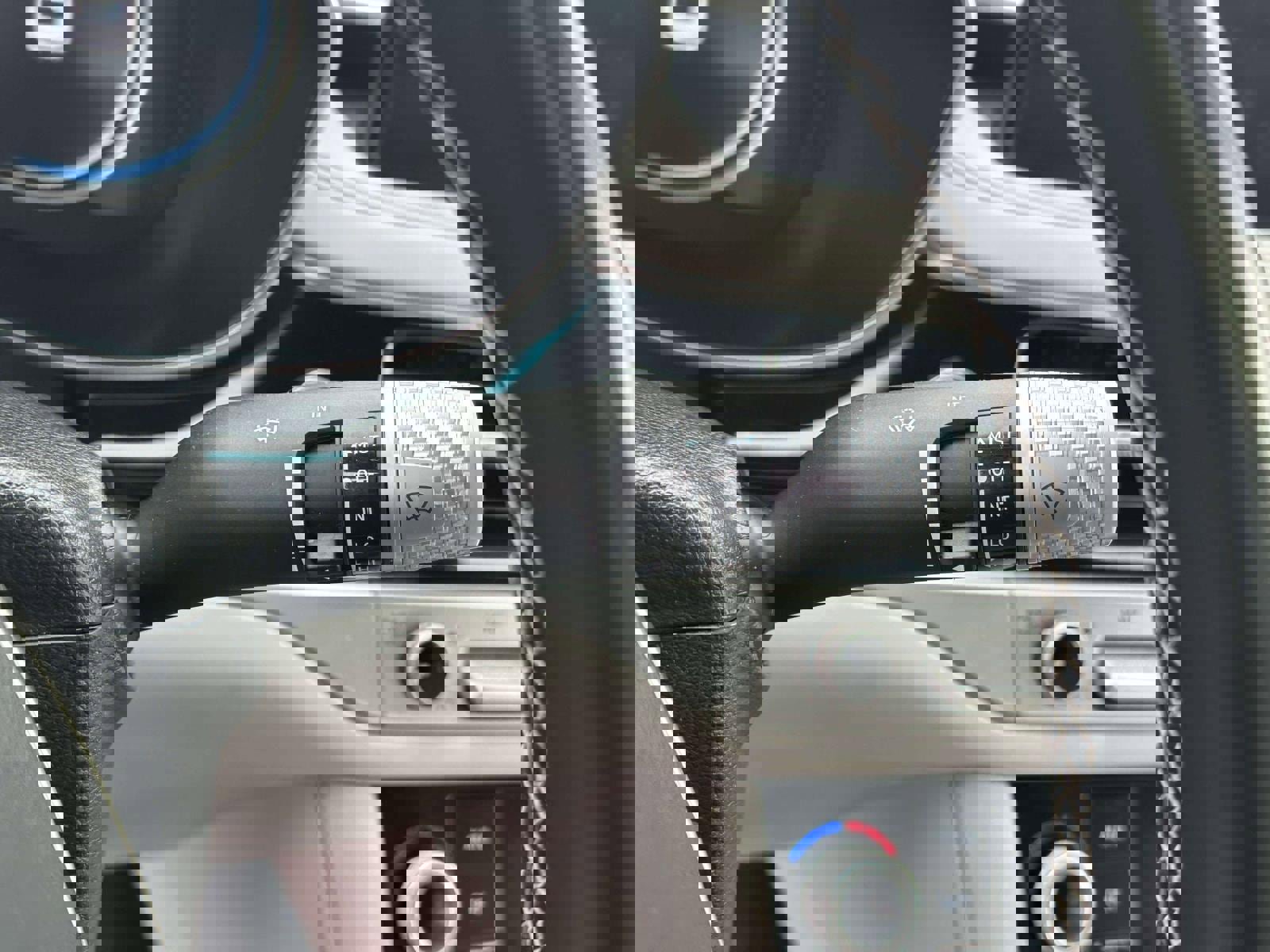 Used 2024 Genesis G70 2.5T image 23