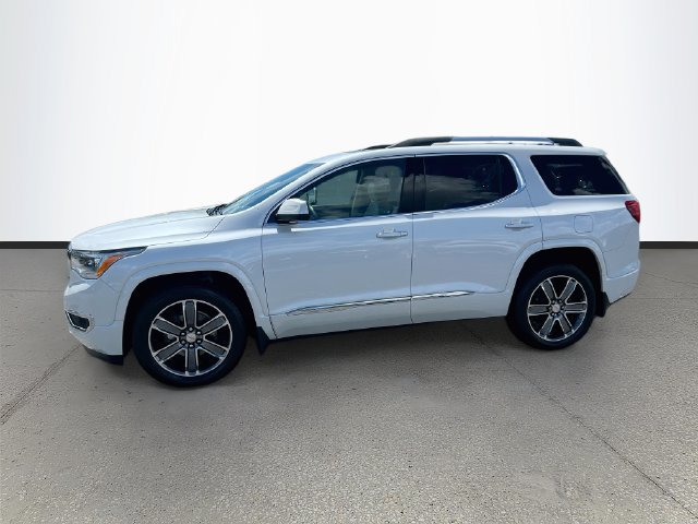 Used 2019 GMC Acadia Denali w/ Technology Package AWD/4WD image 4