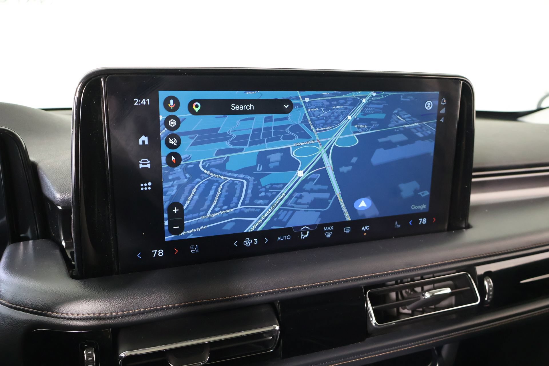 Used 2025 Lincoln Aviator AWD w/ Jet Appearance Package image 7
