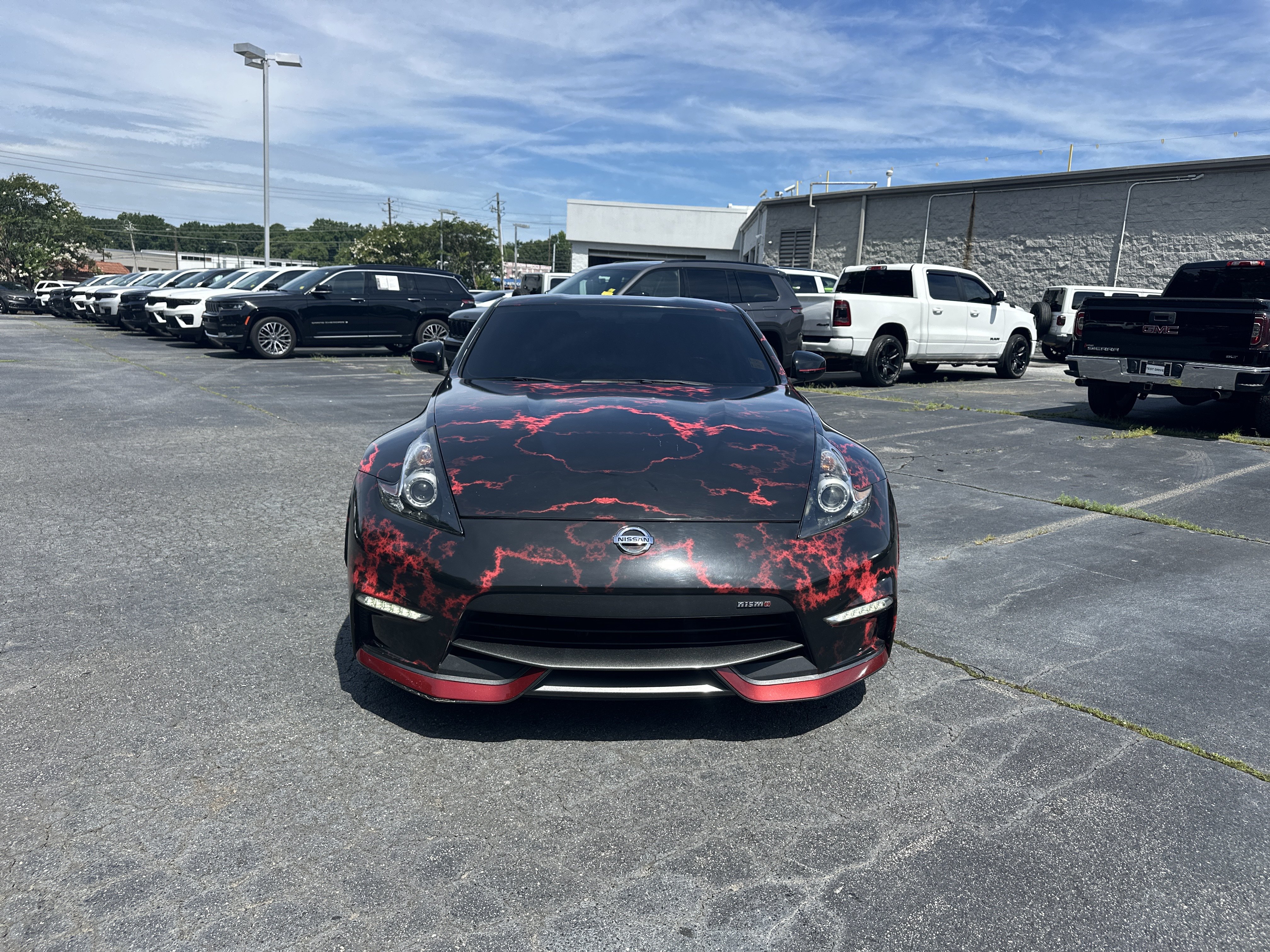 Used 2020 Nissan 370Z NISMO RWD image 4