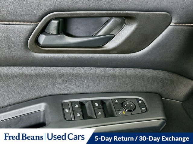 Used 2025 Nissan Pathfinder Rock Creek AWD/4WD image 24
