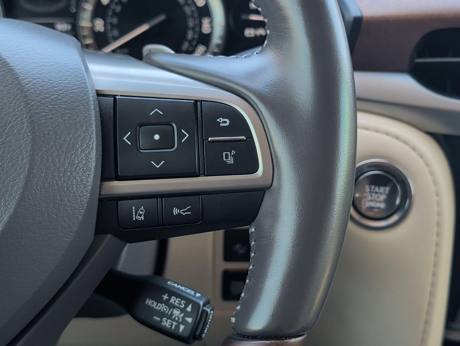 Certified 2021 Lexus LX 570 4WD w/ Luxury Package image 12