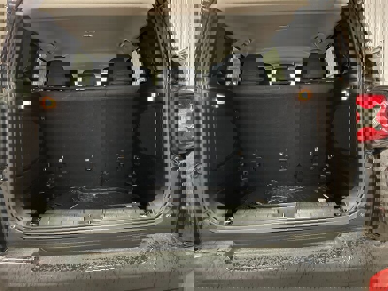 Used 2015 Jeep Renegade Latitude w/ Cold Weather Group image 21