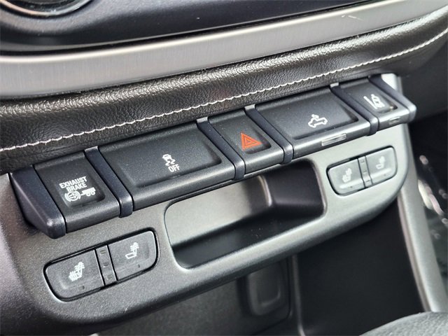 Used 2018 GMC Canyon SLE w/ SLE Convenience Package image 25