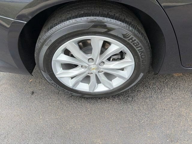Used 2023 Chevrolet Malibu LT FWD image 44