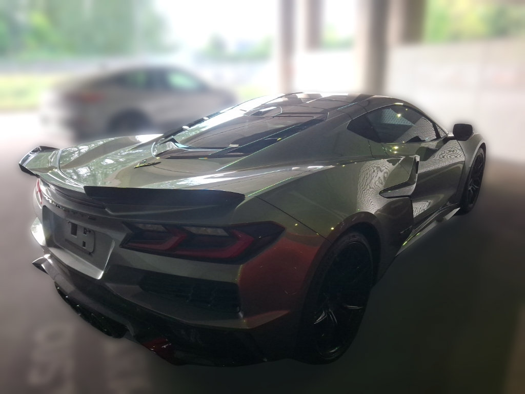 Used 2024 Chevrolet Corvette Z06 RWD image 8