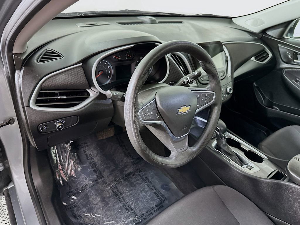 Used 2024 Chevrolet Malibu LT image 15