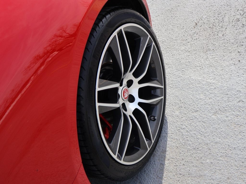 Used 2023 Jaguar F-TYPE R-Dynamic AWD/4WD image 37