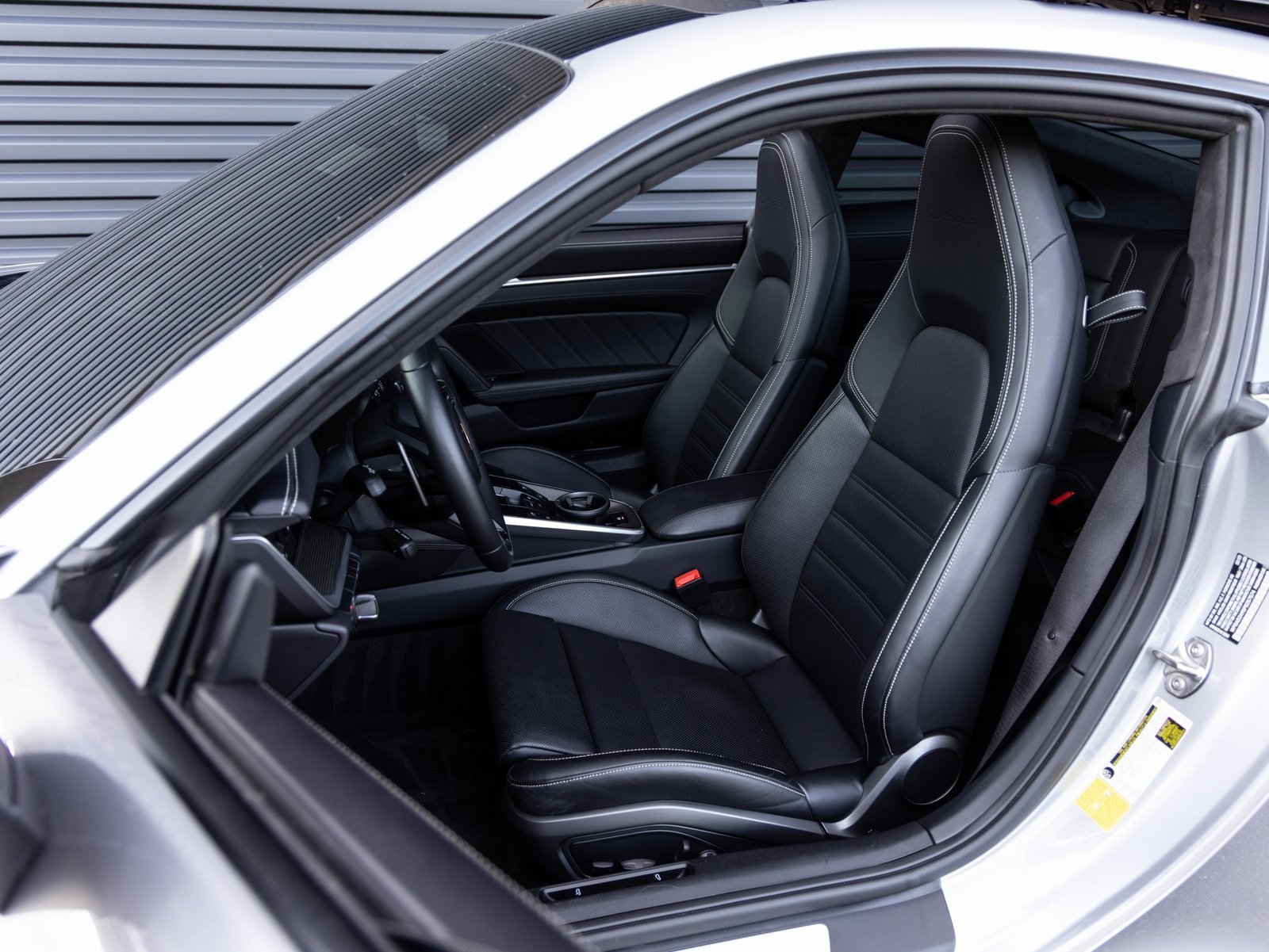 Used 2023 Porsche 911 Turbo S image 5