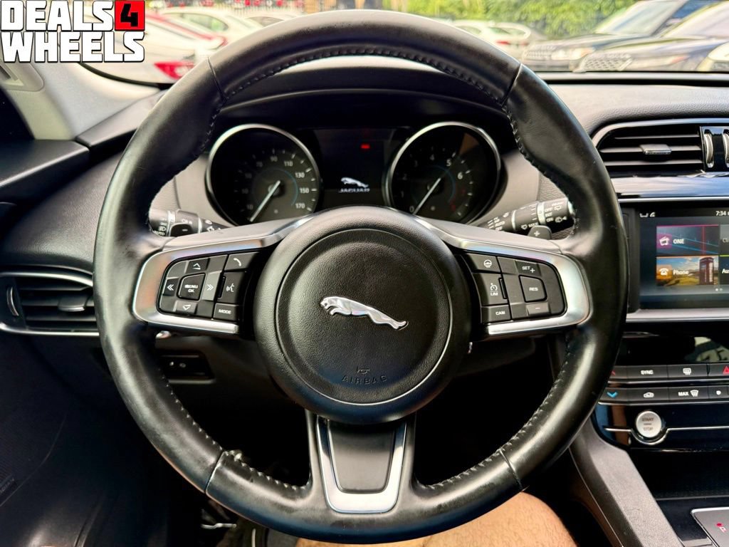 Used 2018 Jaguar F-PACE Prestige AWD/4WD image 25
