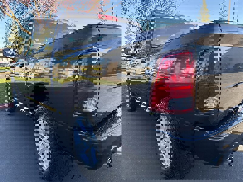 Used 2014 RAM 1500 Express image 10