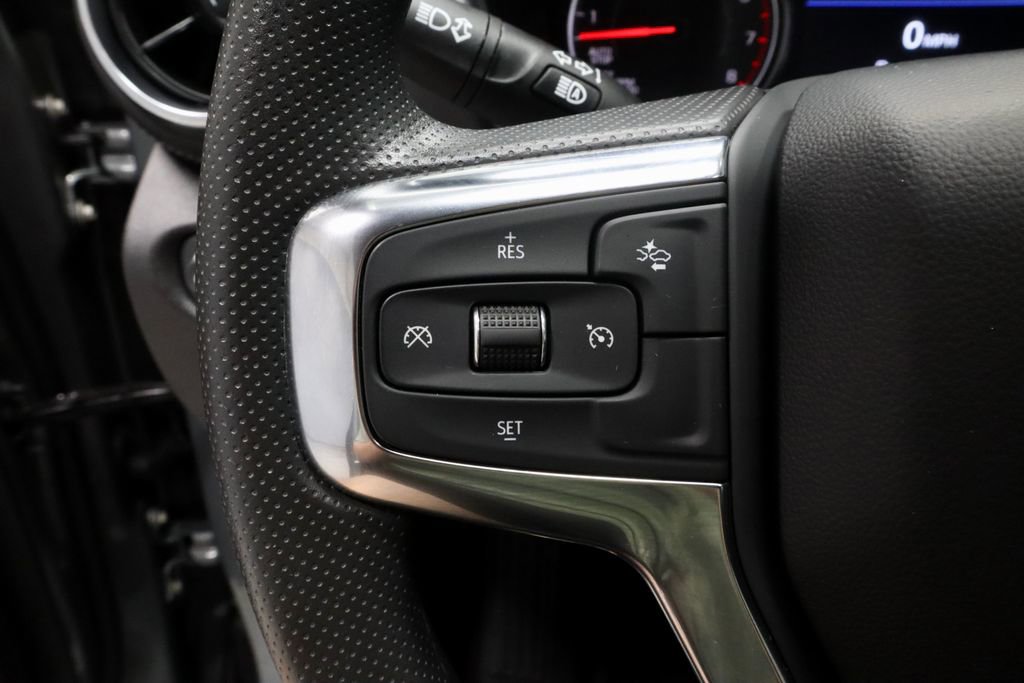 Used 2025 Chevrolet Blazer LT FWD image 28