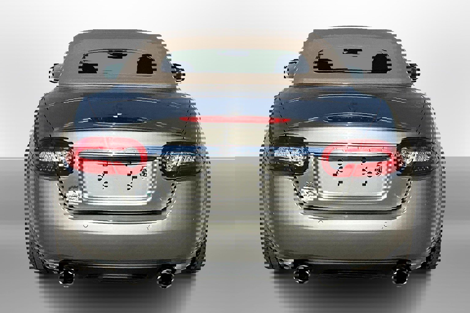 Used 2010 Jaguar XK Convertible image 4